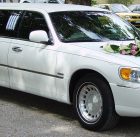 wedding limousine lincoln