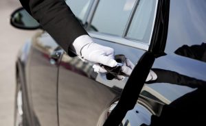 Airport chauffeur service in Dubai