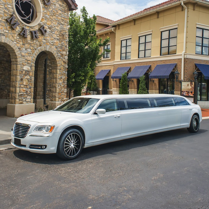 Stretch Limo Chrysler White limo rental UAE service